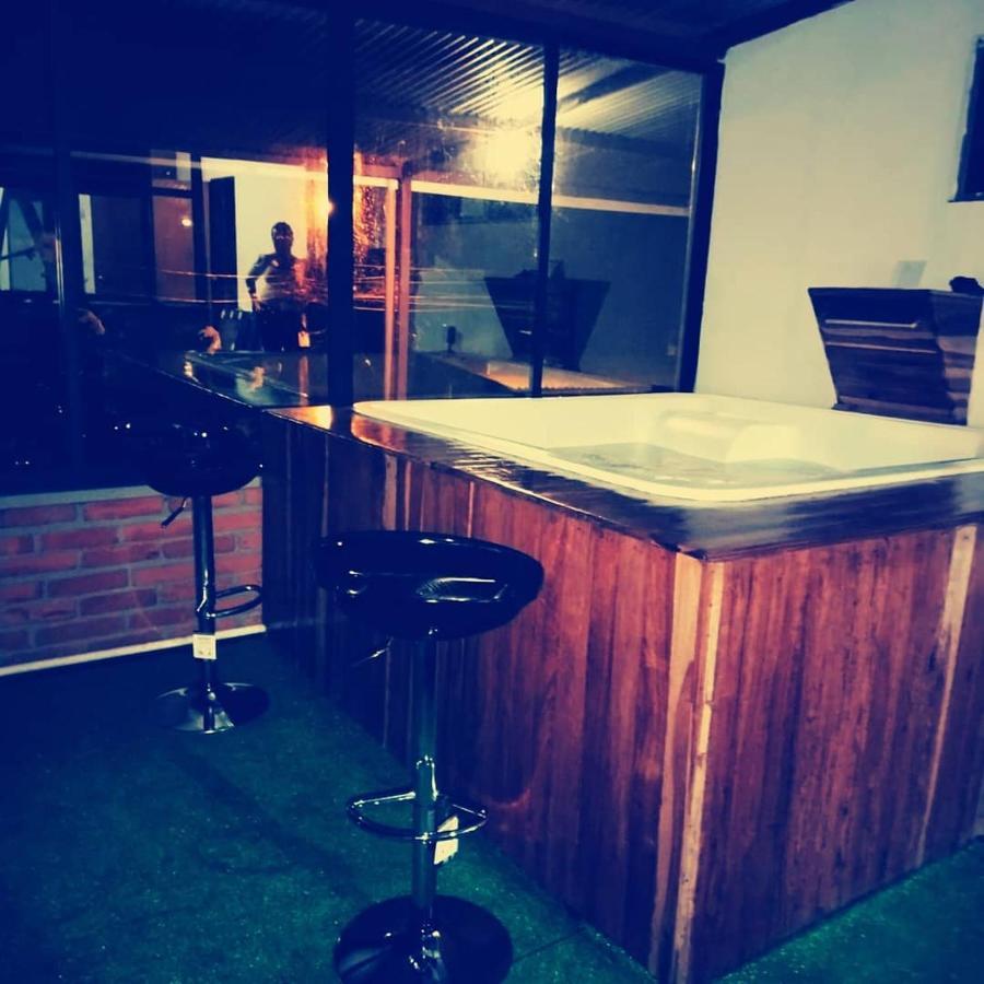 Hostal Spa Casa De Piedra Con Jacuzzi سانتا روزا دي كابال المظهر الخارجي الصورة