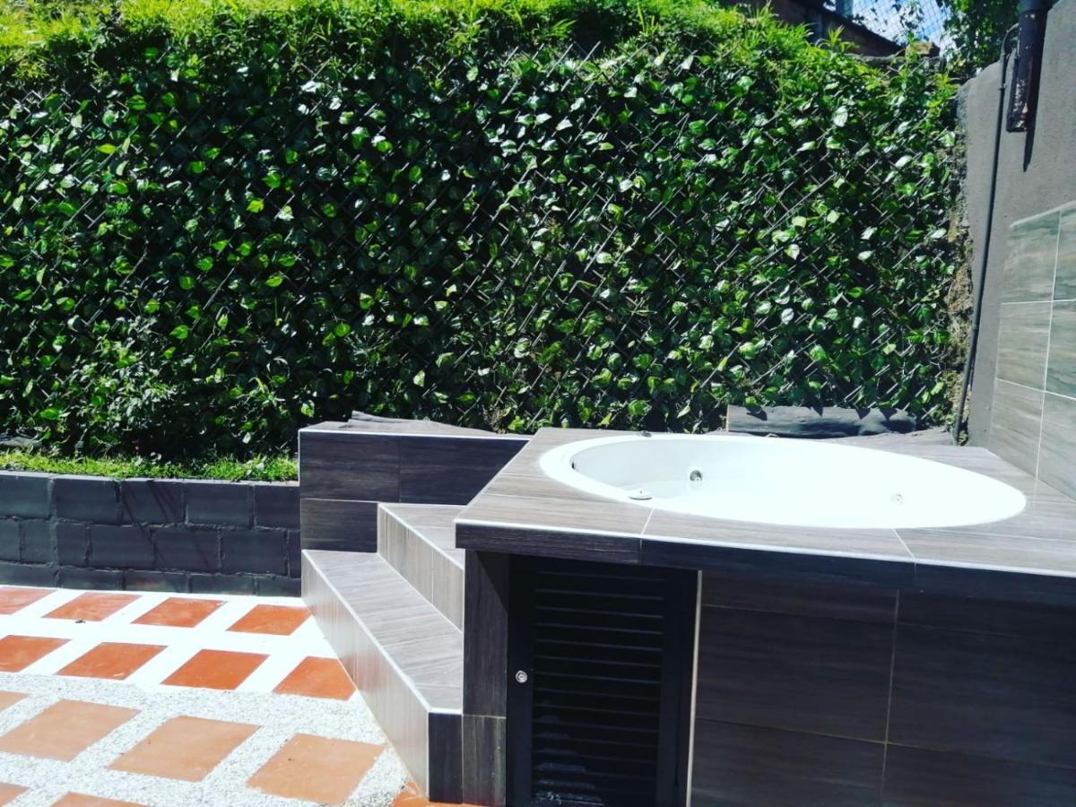 Hostal Spa Casa De Piedra Con Jacuzzi سانتا روزا دي كابال المظهر الخارجي الصورة